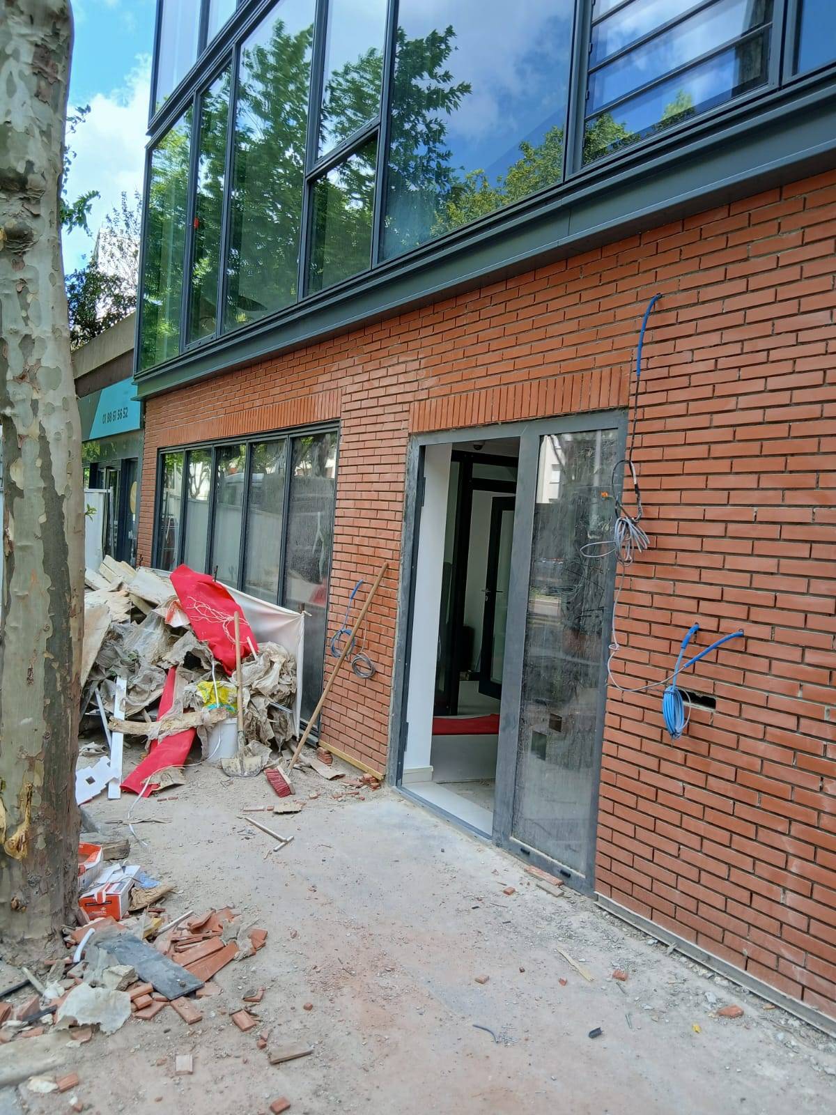 Enduit, Peinture de Façades et Parement Brique – Montrouge